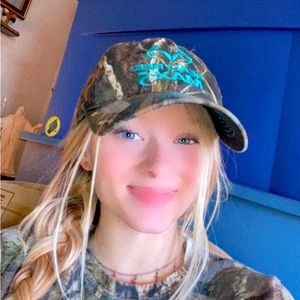 Meet your Posher, Shayla